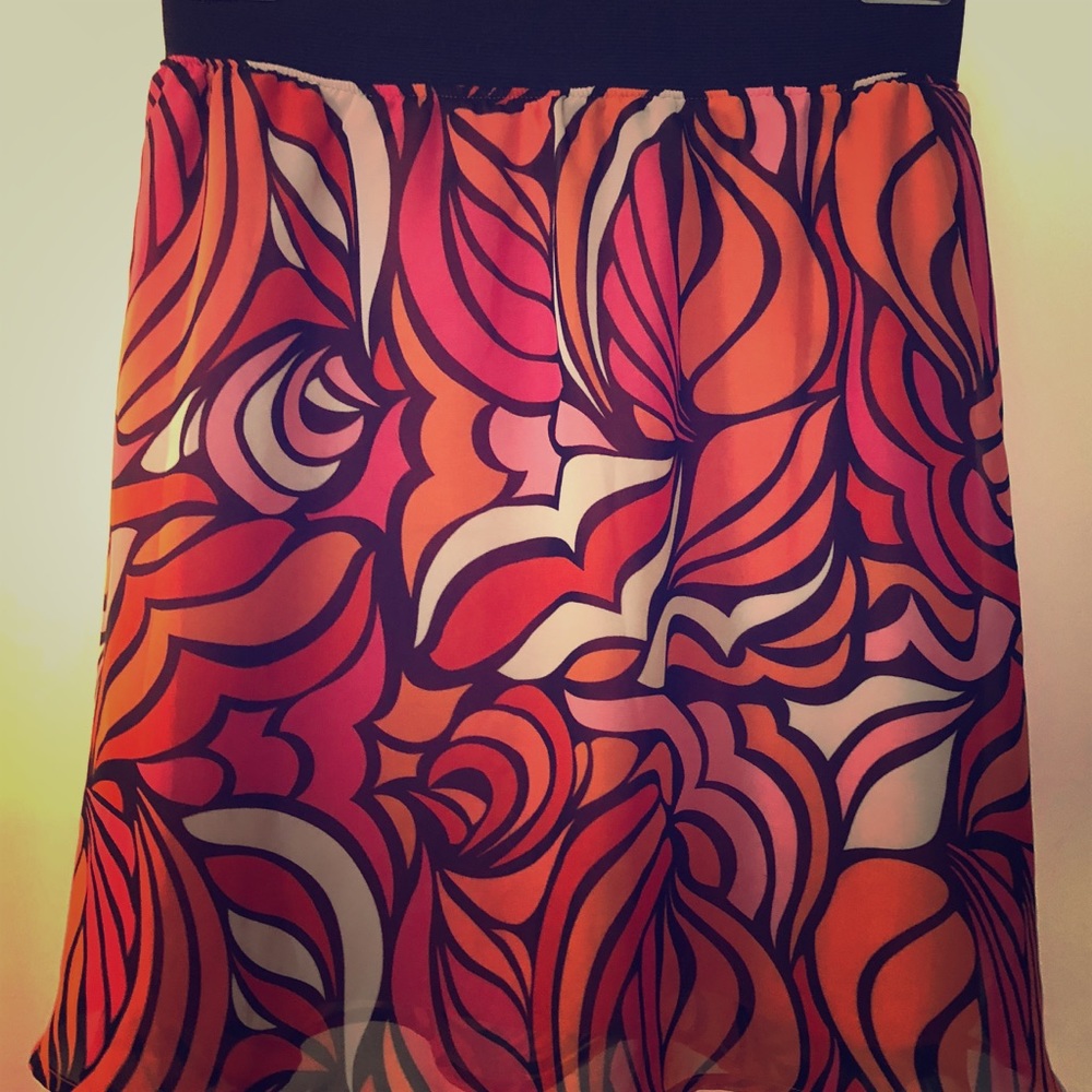 ☀️Juniors modern print skirt☀️